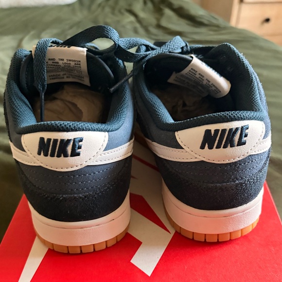 Nike Dunk Low Retro SE in Navy and White - Picture 2 of 4